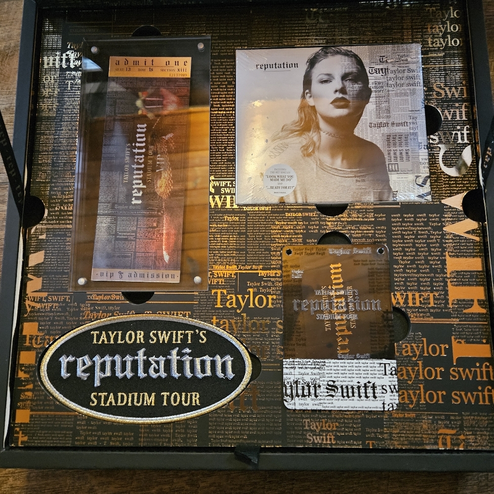 Taylor Swift Reputation tour box set